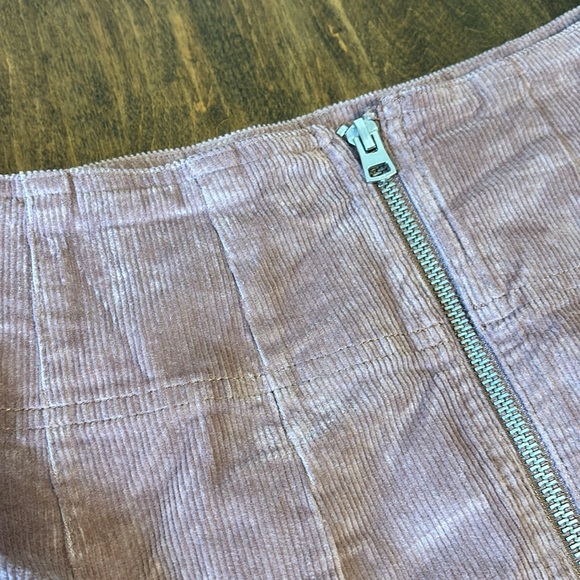 Wild fable skirt. - Picture 2 of 5